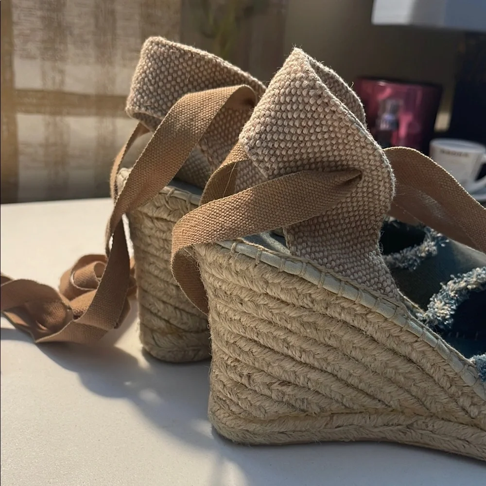 American Eagle Denim Blue and Tan Espadrille Slip-Ons - Picture 15 of 16